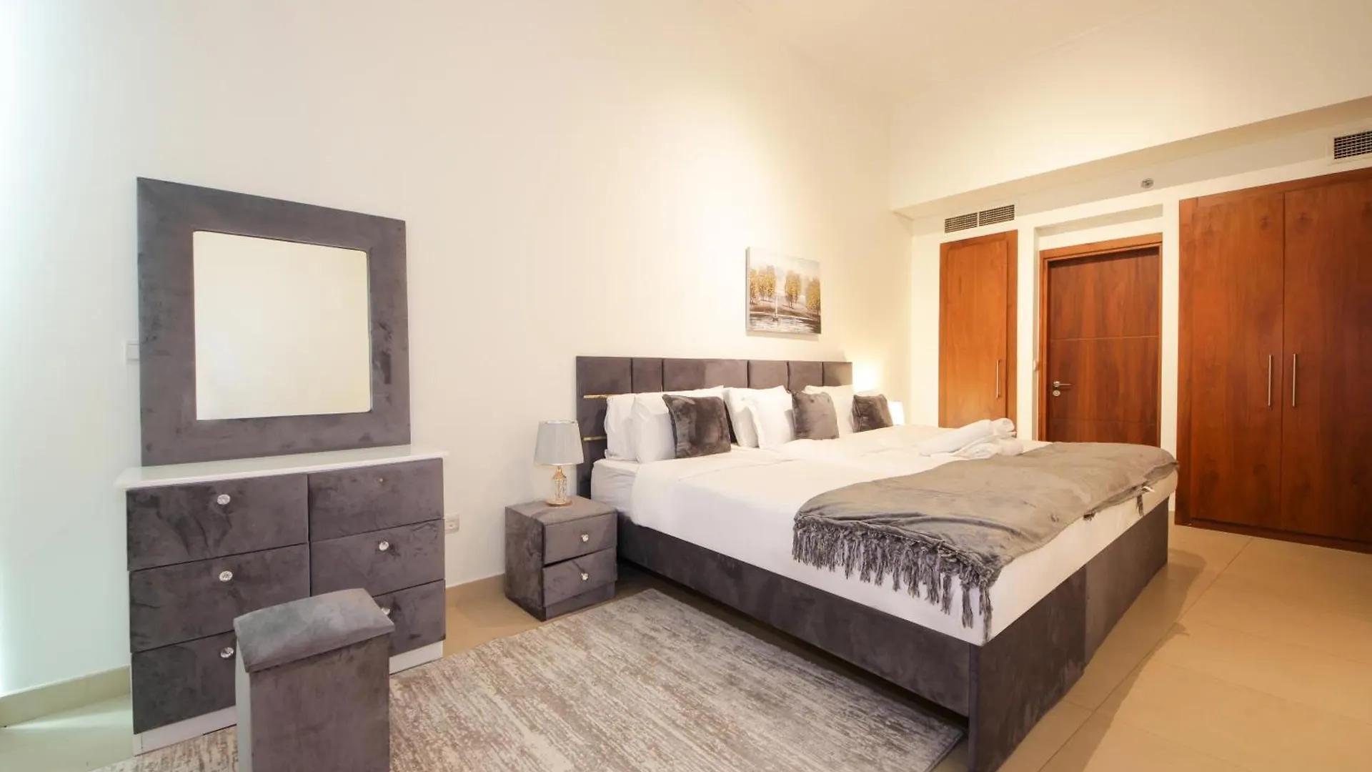 Burj Vista Downtown Near To Dubai Mall - 2Bhk 0*,  Spojené arabské emiráty